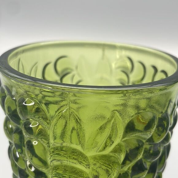 MCM Indiana Glass Vase Pressed Grape Pattern Avocado 1970s - Picture 8 of 16